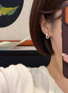 高级法式闪钻圆环耳钉女独漂亮耳环2026新款爆款轻奢感耳饰1025d
