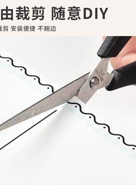 天花板贴纸自粘屋顶悬吊式天花板遮丑装饰防水防潮家用自装彷瓷砖