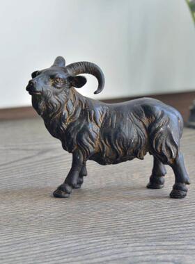 手工铸铁领羊饰品精工吉祥绵羊山羊压纸茶宠物实心铁古董膏