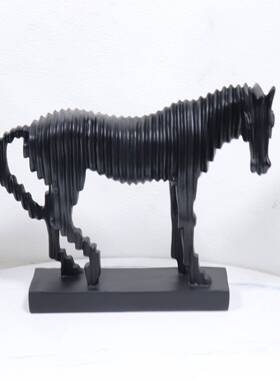 马简现代创楼意树脂黑白马雕塑摆酒店售约处抽件象线条家居软装饰