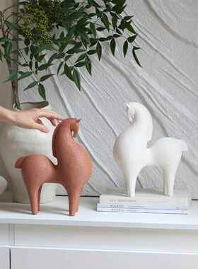 新中式唐马摆件客厅电视柜玄关软装饰品轻奢高档酒店办公室工艺品