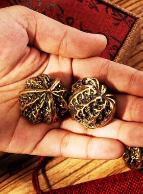 纯铜转运核桃手把件手握盘球黄铜实心把玩件狮子头灯笼古文玩摆件