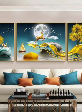 客厅三联装饰画轻奢现代简约挂画沙发背景墙壁画大气金福鱼鹿挂画