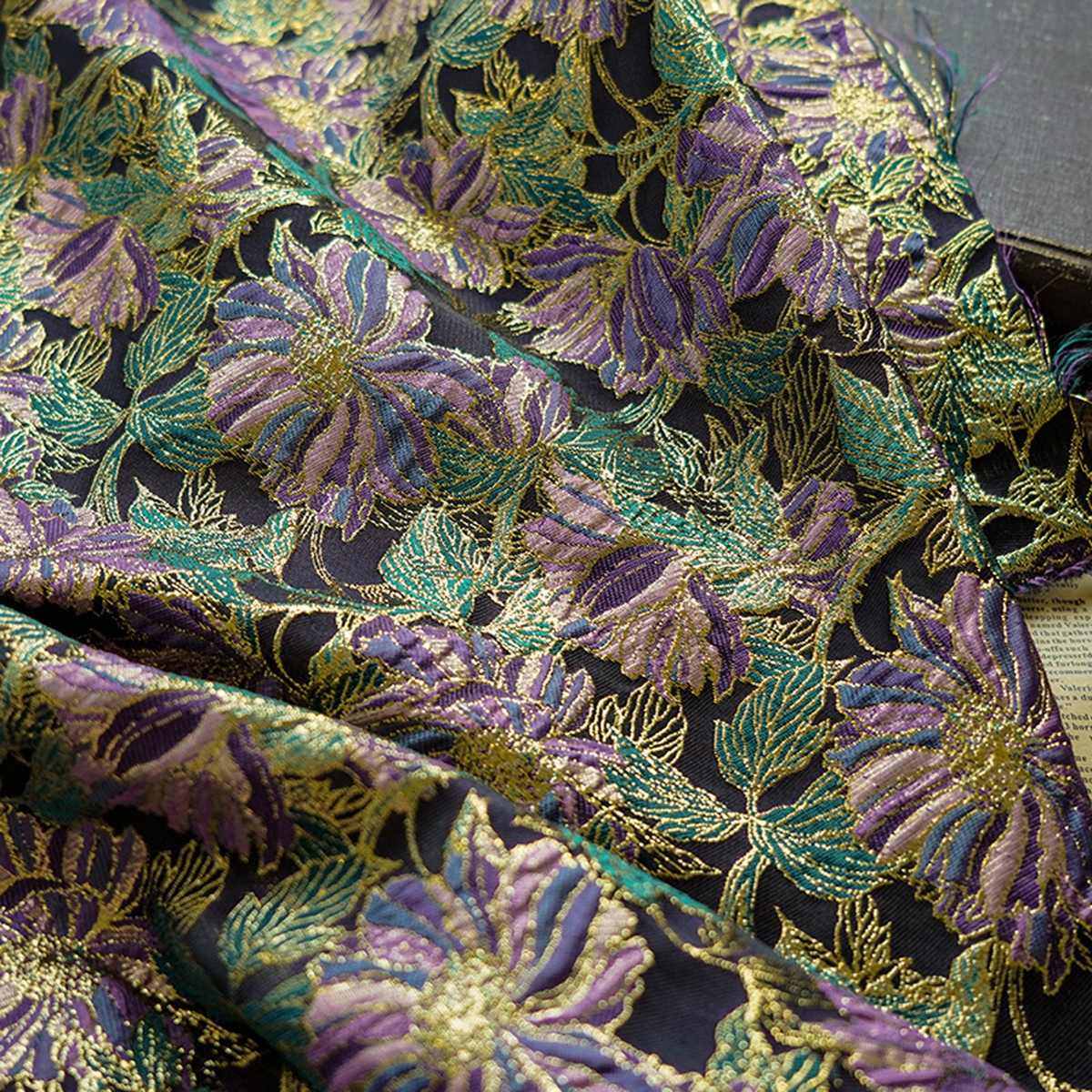 古典金丝花朵礼服包包提花面料质感时装色织挂画连衣裙装饰布料 - 图0