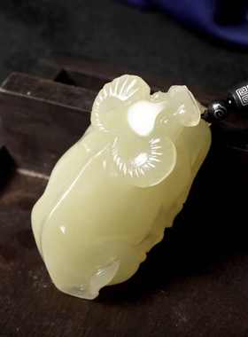 厂家直销天然冰种牛手把件 男款牛气冲天玉石手玩件 家居小摆件