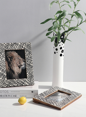 简约现代创意抽象条纹相框样板间书房卧室客厅书柜桌面装饰品摆