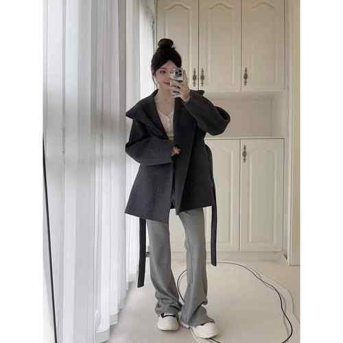 高级感羊毛双面呢大衣女韩版冬季小个子短款呢子宽松连帽毛呢外套 - 图3