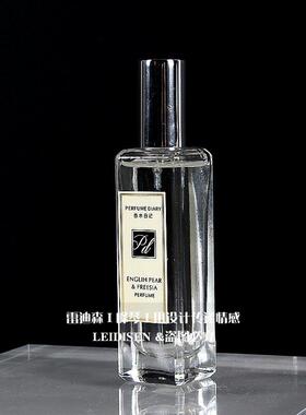 样板房衣帽间主卧衣柜化妆台女士太阳镜手表手套摆件装饰托 托盘