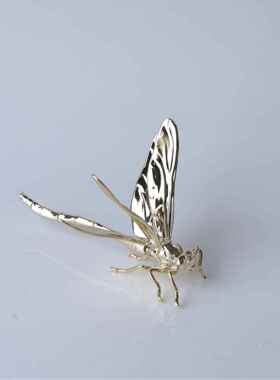 现代轻奢创意金属昆虫蜻蜓动物摆件客厅茶几玄关样板房家居装饰品