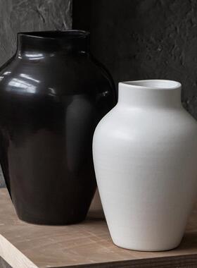 白色餐桌陶瓷花瓶简约现代家居玄关民宿插花水培简约黑色花器摆件