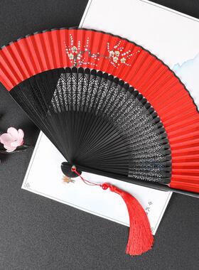风女士中国扇子扇子舞蹈汉服竹雕