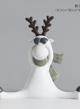 高档北欧简约现代轻治愈系小麋鹿摆奢件客厅办公室桌办公家居装面