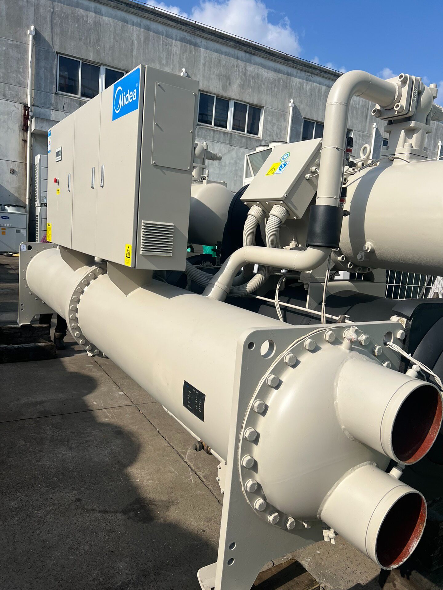 1290kw双机头美的螺杆式水冷冷水机360rt二手中央空调