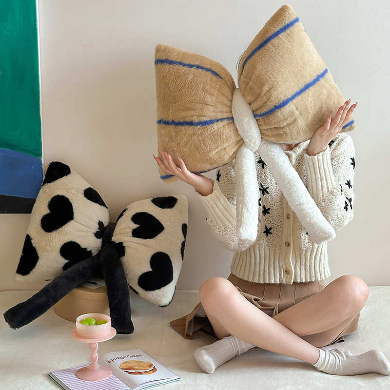 少女蝴蝶结抱枕仿兔兔绒客厅沙发腰靠枕毛绒卧室床上小抱枕ins风,淘宝优惠券,粉丝福利购,淘宝优惠卷