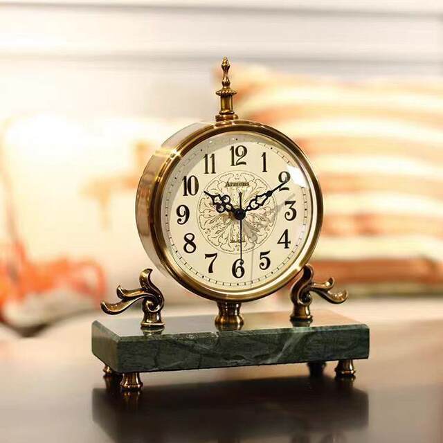 European retro creative desktop clock ornaments home living room dial desktop clock simple American light luxury