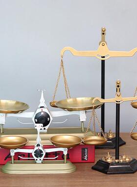 复古怀旧老式手工铁艺天平工艺秤店铺橱窗玄关装饰品摆件创意桌面