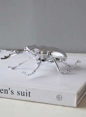 现代简约金属铸造昆虫系列创意摆件样板房售楼处客厅书房桌面装饰