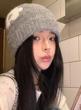今年流行的新款帽子老钱风可爱小花针织帽显脸小帽子女秋冬款毛线