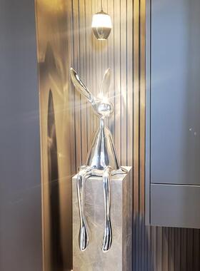 现代轻奢银色坐姿兔子摆件电视柜酒柜玄关鞋柜壁龛装饰小众高级感