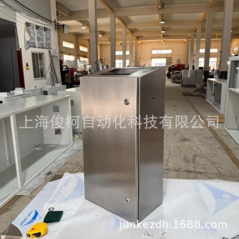 304 stainless steel chassis IP65 waterproof, dustproof and corrosion-resistant bevel design stainless steel bevel box