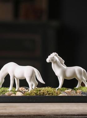 创意陶瓷迷你小马摆件家居客厅禅意桌面工艺品装饰微景观造景配
