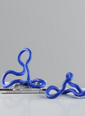 现代简约轻奢极简蓝色缠绕软装摆件样板房电视柜茶几曲线装饰摆设