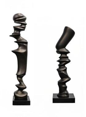 现代简约抽象人物黑砂岩雕塑摆件样板间创意玄关落地艺术软装饰品