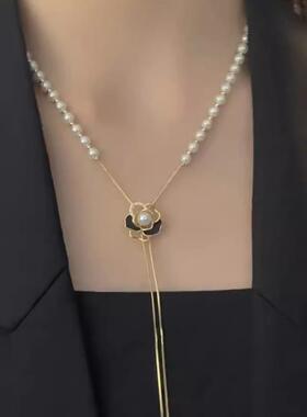 山茶花项链女性感百搭形锁骨链轻奢气质可抽拉调节衣服挂件配饰