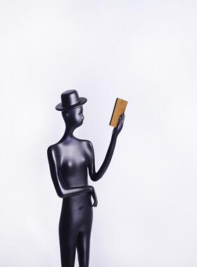 现代创意家居工作室软装摆件 金属黑色铸铝优雅看书女人桌面雕塑