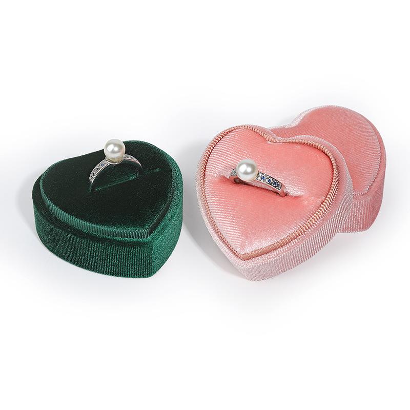 Love gNDJ Korean velvet jewelry box, exquisite and portable heart-shaped ring pendant, hanging display ring storage box seal
