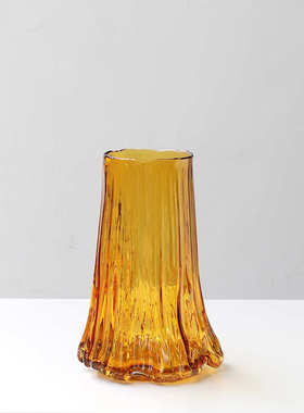 现代琥珀色竖纹厚底异形树根玻璃花瓶艺术客厅样板间酒店装饰摆件