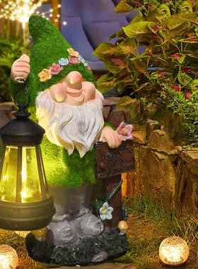 爆款太阳能植绒提灯小矮人户外灯树脂摆件庭院装饰侏儒花园装饰品