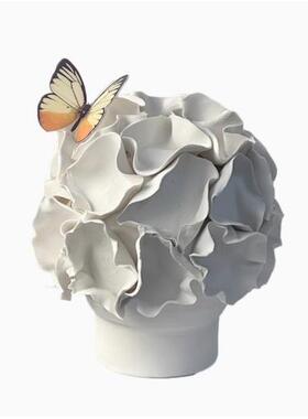 房轻奢现意式售楼处花菜花陶瓷器样板房LZF间书玄关过道软装花代