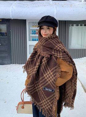 秋冬黑色围巾女款2026新款加厚送女朋友生日礼物学生披肩外1025z
