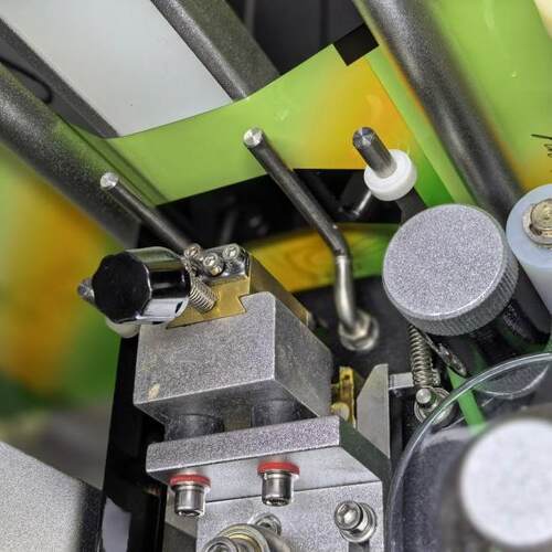 全自动颗粒包装机全伺服系统控制袋装自动定量颗粒包装设备 - 图2