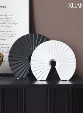 现代简约创形意黑白色扇摆件中式样新板售楼处装饰品电视柜9000-3
