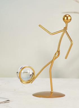 新品踢球足球摆件家居饰品ins风家里样板间体育创意工艺品