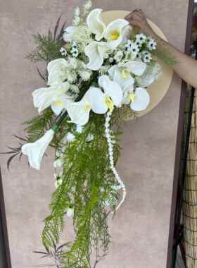园林复古拍照瀑布手捧花仿真花白色蝴蝶兰婚礼装饰新娘结婚手捧花