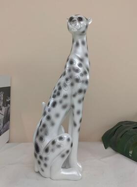 约现代脂金钱厅花豹子客茶几简XLP餐边柜桌面摆件家居树创意装饰