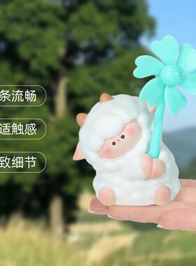 花花歪头杀电动摩托车装饰品桌面卡通玩偶摆件卡皮巴拉创意礼品