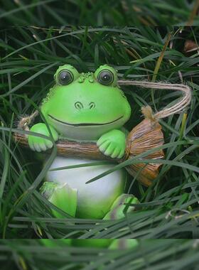 新款直销新款田园风格猫头鹰喂食器庭院挂件花园装饰品青蛙雕塑树