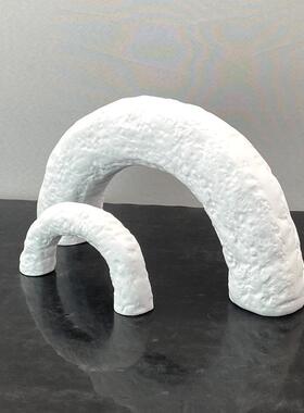 现代简约树脂黑白色拱形几何摆件创意家居样板房客厅玄关软装饰品