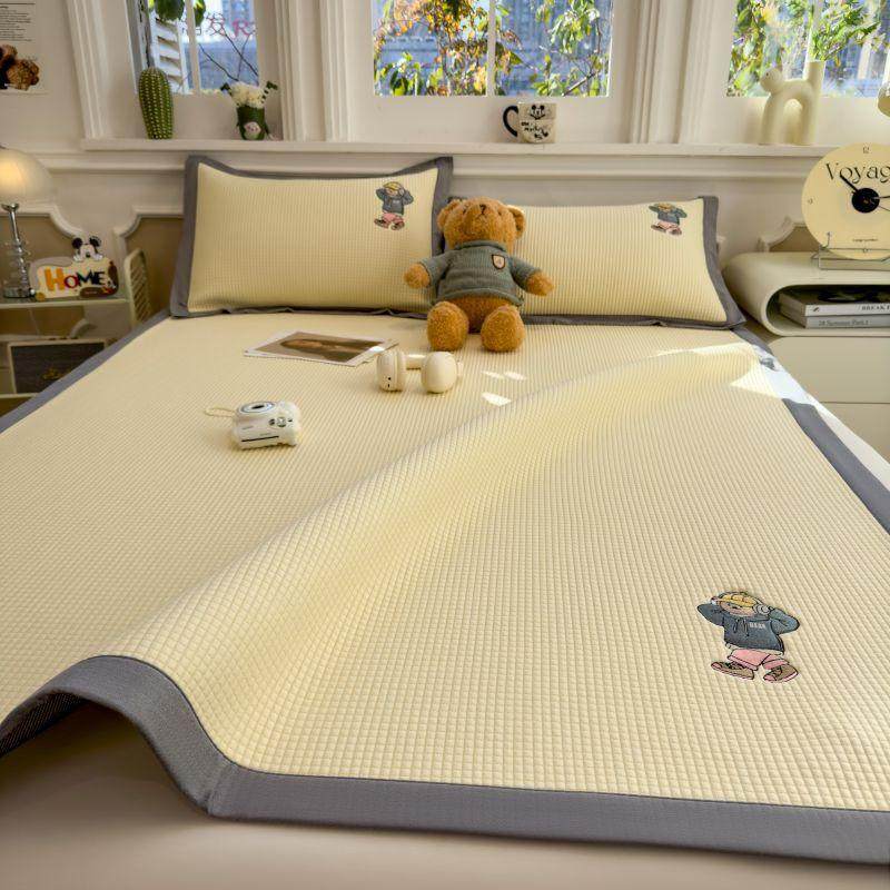 卡通刺绣冰豆豆凉席三件套a类凉感软席可水洗空调席夏季单人席子,淘宝优惠券,粉丝福利购,淘宝优惠卷