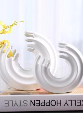 现代轻奢工艺品摆件创意家居陶瓷装饰插花样板间雕塑软装饰品