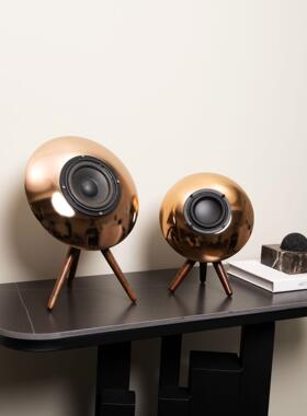 现代简约银色金属三角蓝牙音箱低音炮桌面客厅复古摆件样板间软装