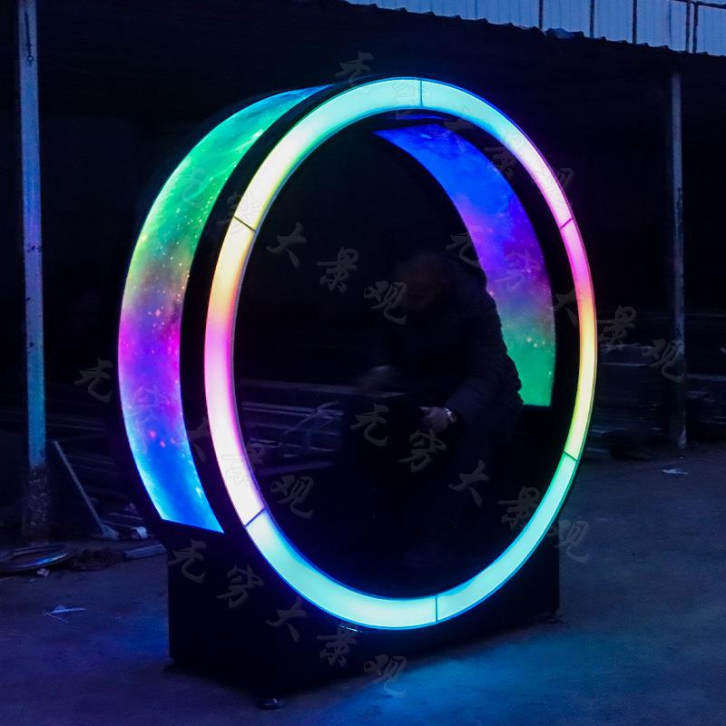Internet celebrity spinning bicycle fountain unpowered foot-operated water spray amusement facility colorful luminous bicycle in scenic area