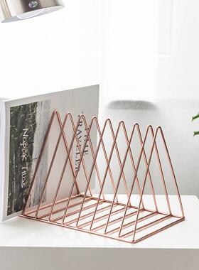 北欧桌面铁艺三角书架办公室桌上书挡简约杂志收纳架创意书夹摆件