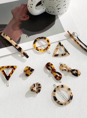 Simple Style Hawksbill Hair Clip Women