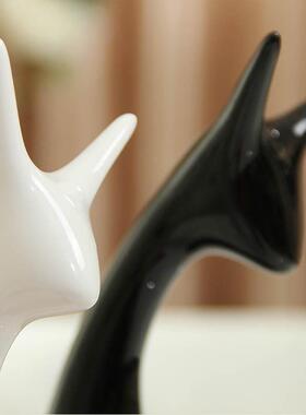 陶瓷家居装饰品摆件创意饰品酒柜办公桌电视柜结婚礼物三口之家鹿