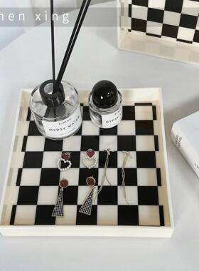 INS亚克力托盘摆件饰品收纳盘盒棋盘格装饰香薰底托 家居玄关摆台
